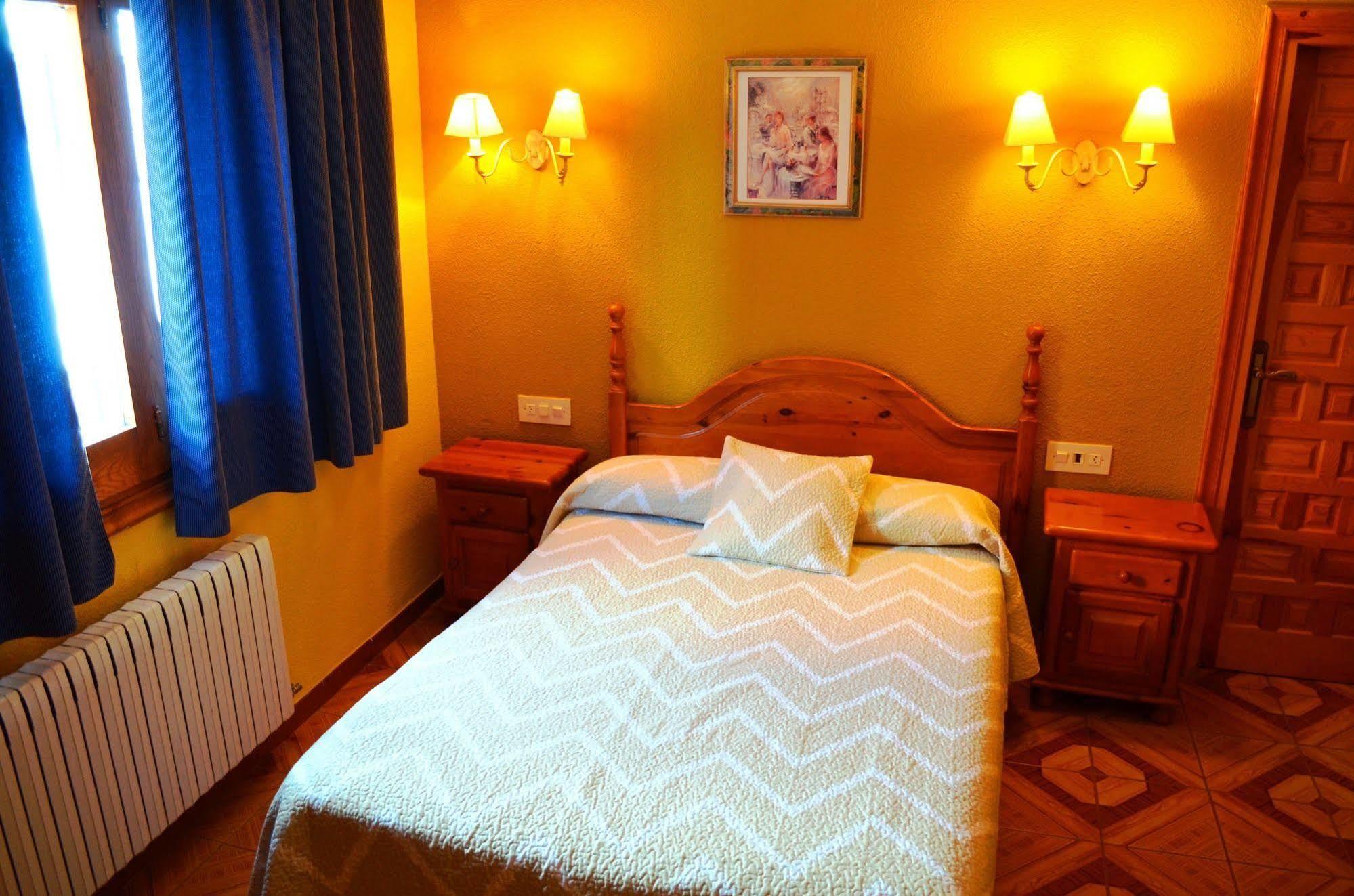 Hotel Suiza Bronchales Dış mekan fotoğraf